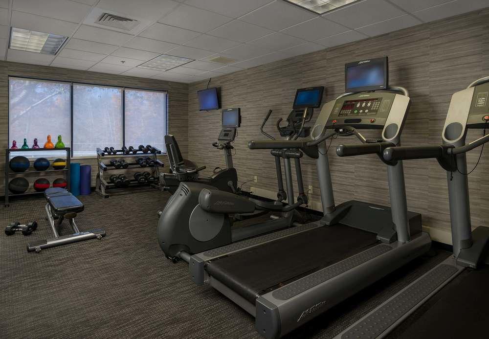 Отель Courtyard By Marriott New Haven Orange Экстерьер фото